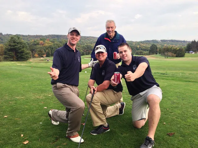 Wide Open Golf Classic photo 6